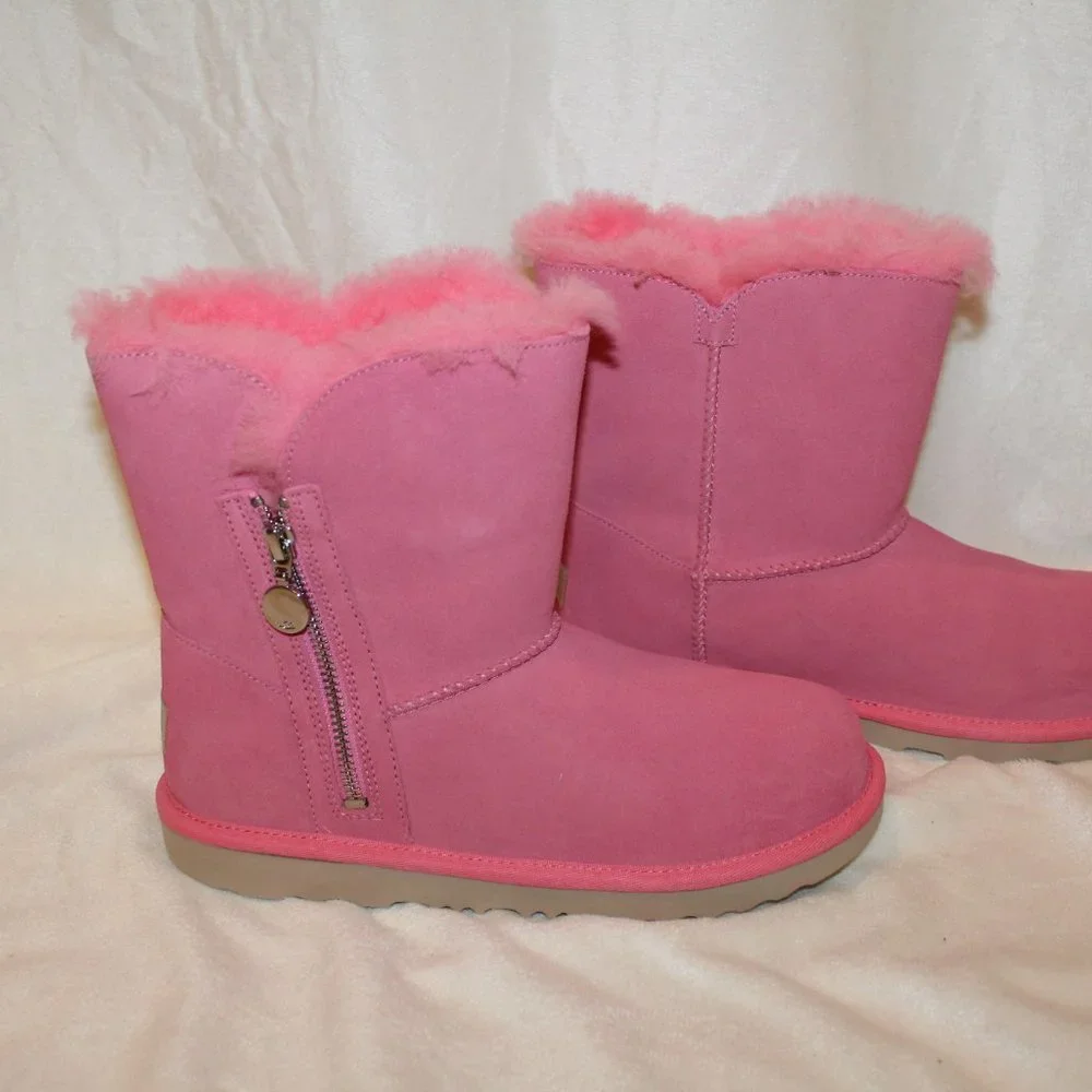 NIB UGG YOUTH 4 5 6 WOMEN'S 6 7 8 WATER RESISTANT‎ BAILEY ZIP SHORT SUEDE BOOTS